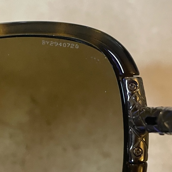 Burberry Sunglasses in Tortoiseshell - Picture 3 of 8
